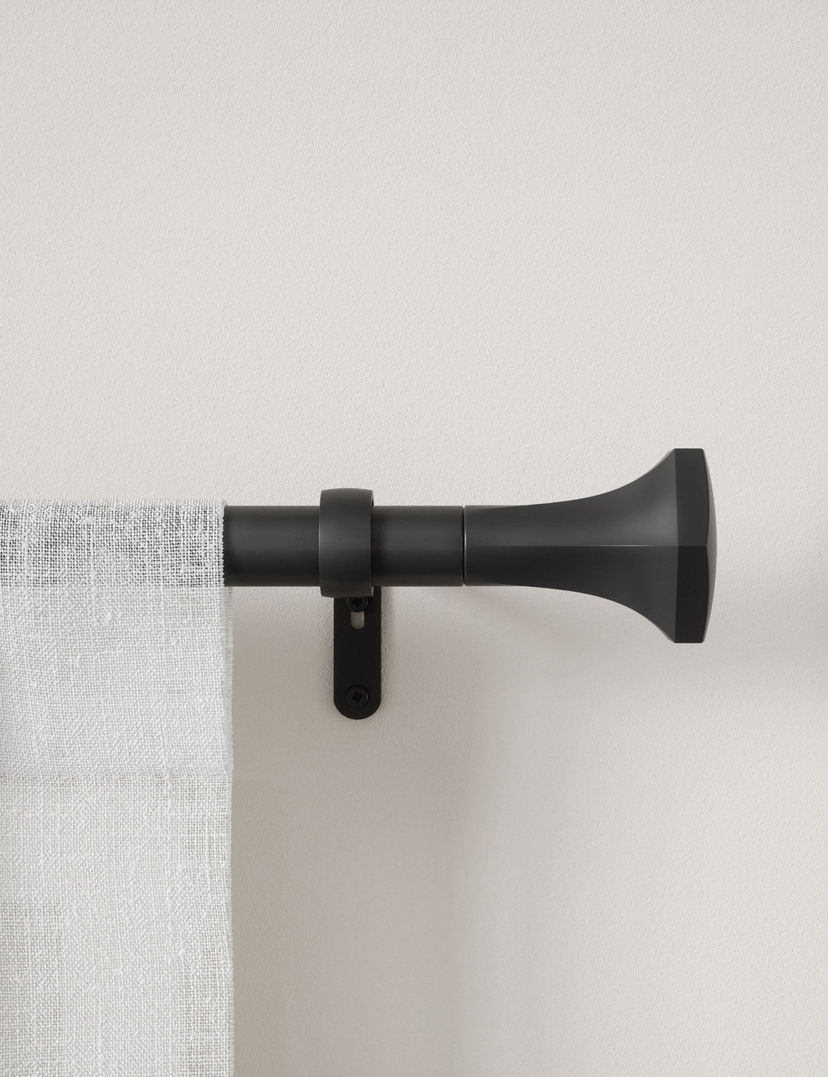 Astine Curtain Rod