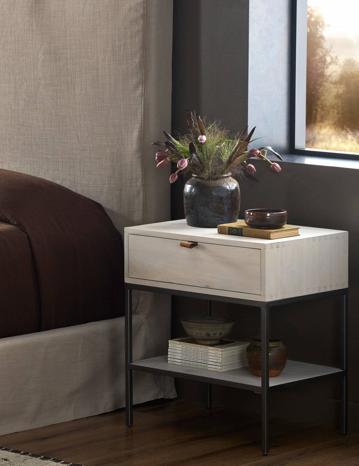Rosamonde Nightstand