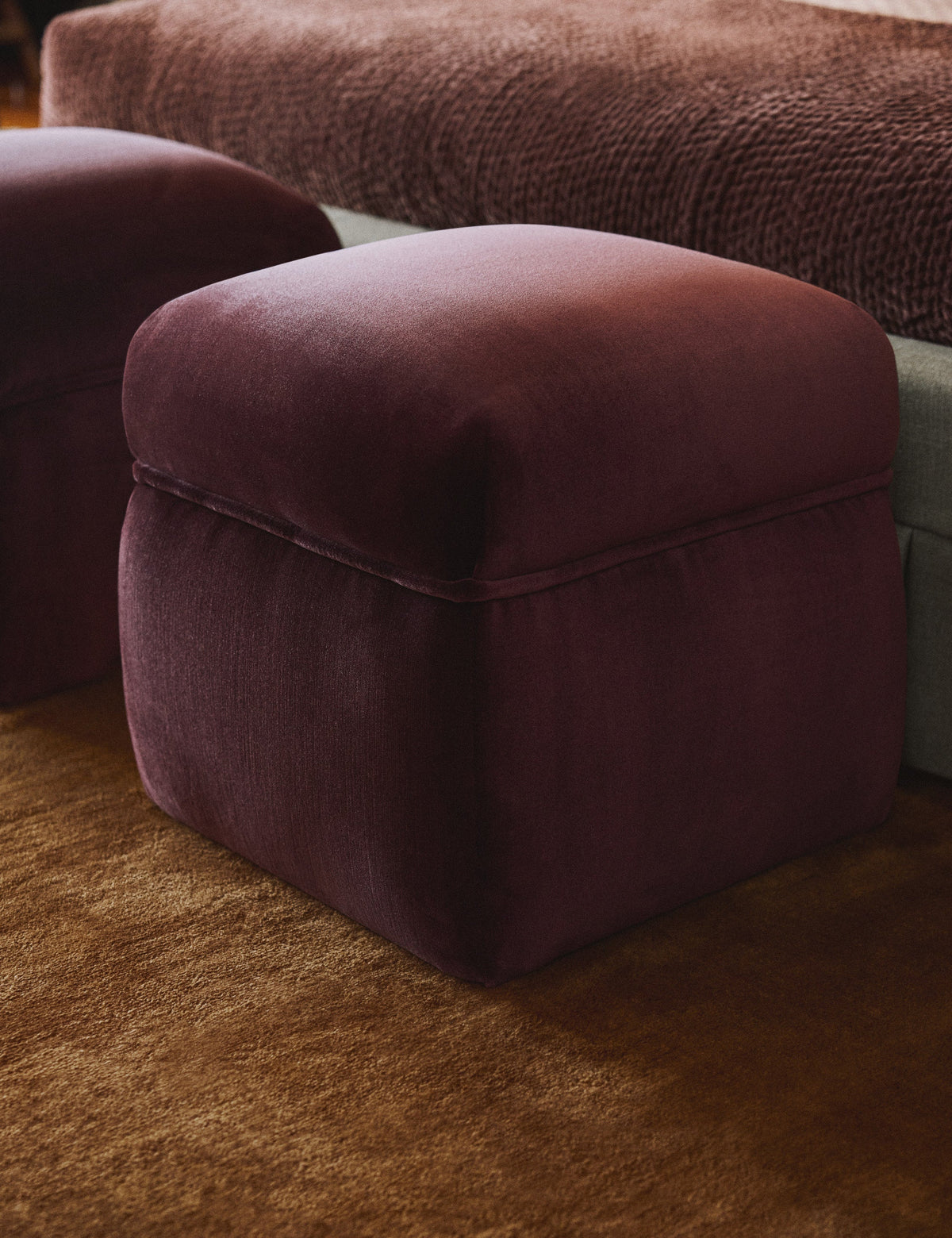 Yumi Stool