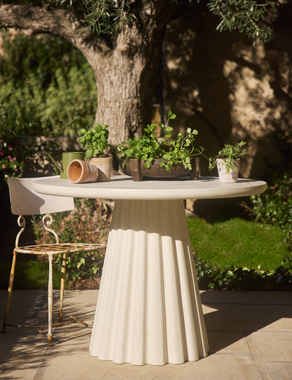 Lazenby Indoor / Outdoor Round Dining Table