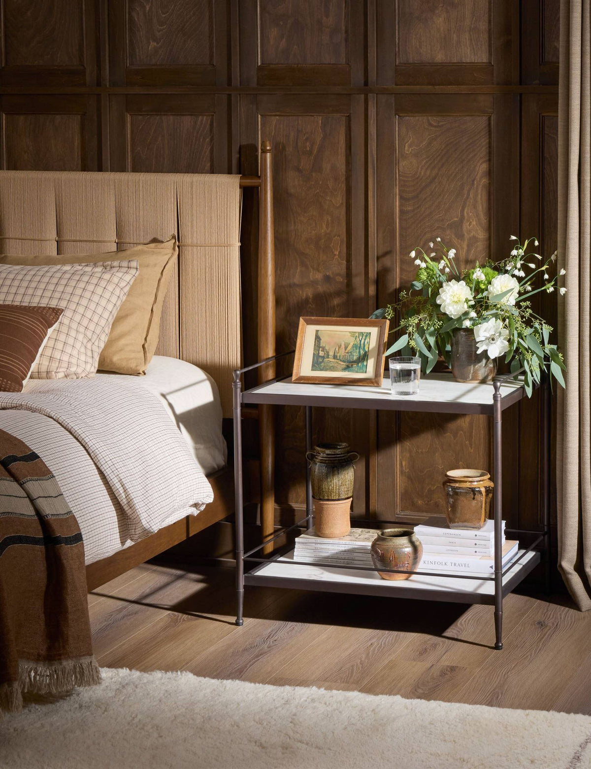 Amande Nightstand