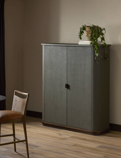 Vanna Cabinet
