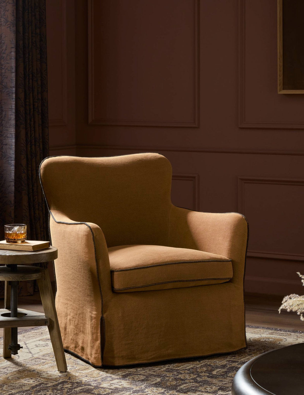 Toni Slipcover Swivel Chair