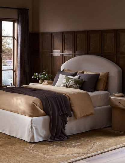 Leyah Slipcover Platform Bed