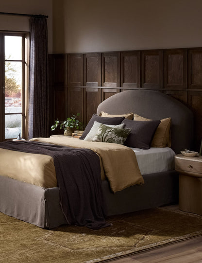 Leyah Slipcover Platform Bed