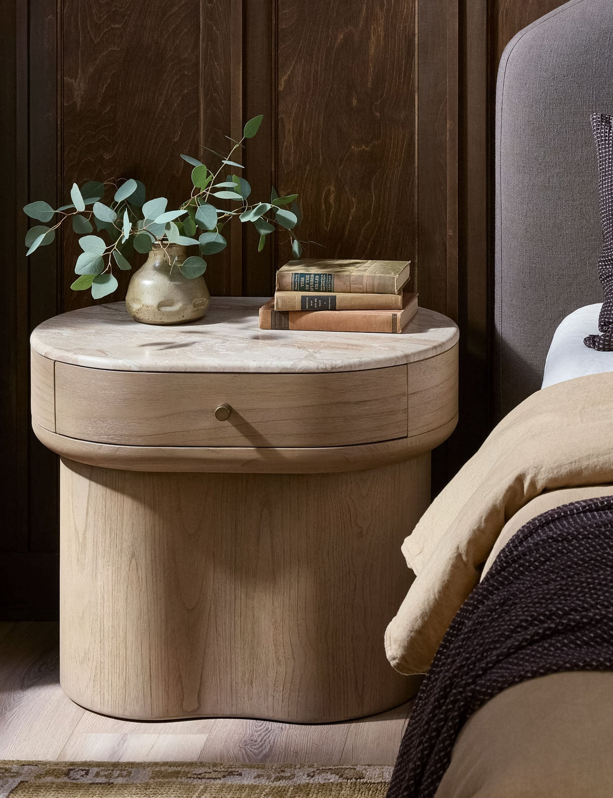 Ligia Nightstand