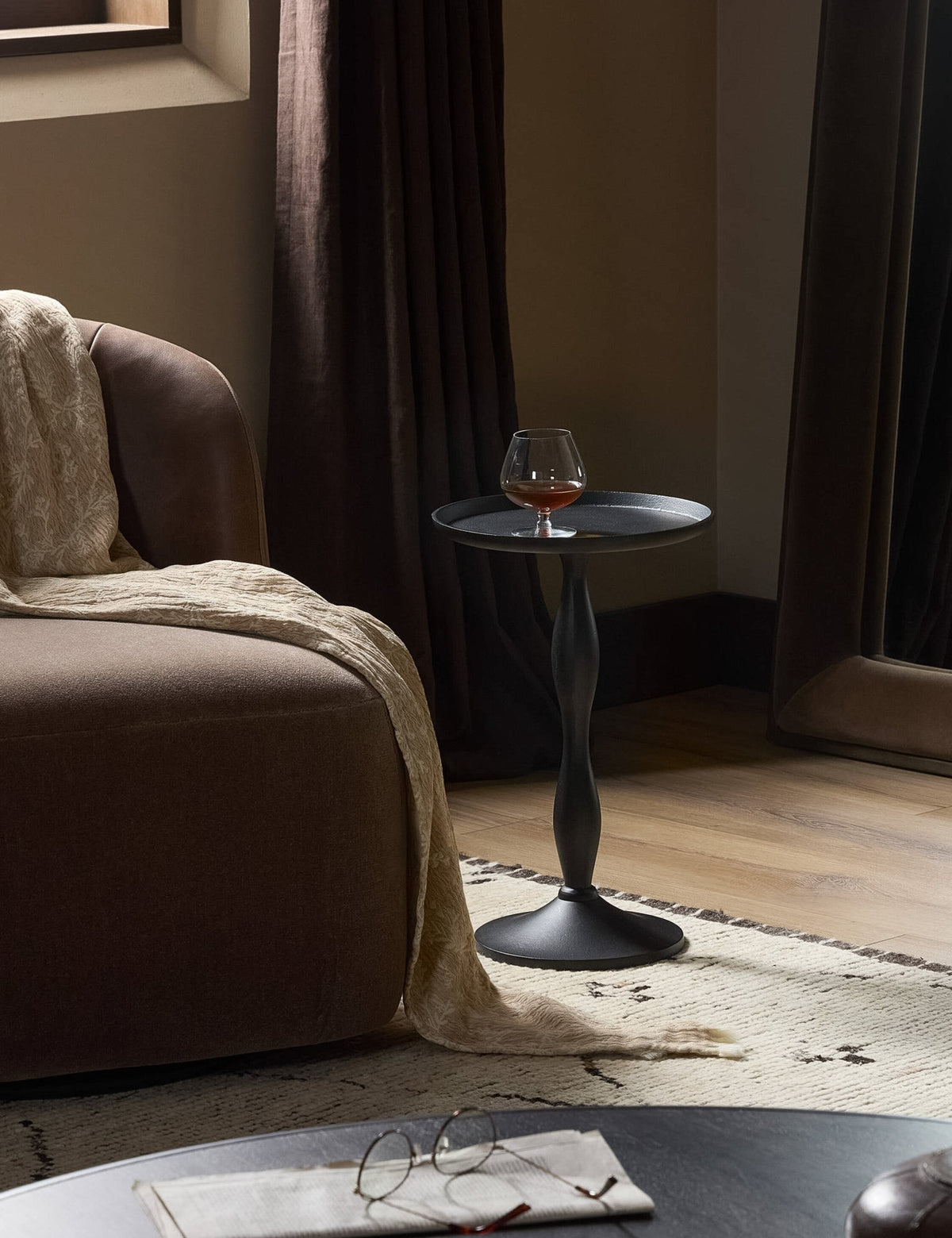 Liseta Round Side Table