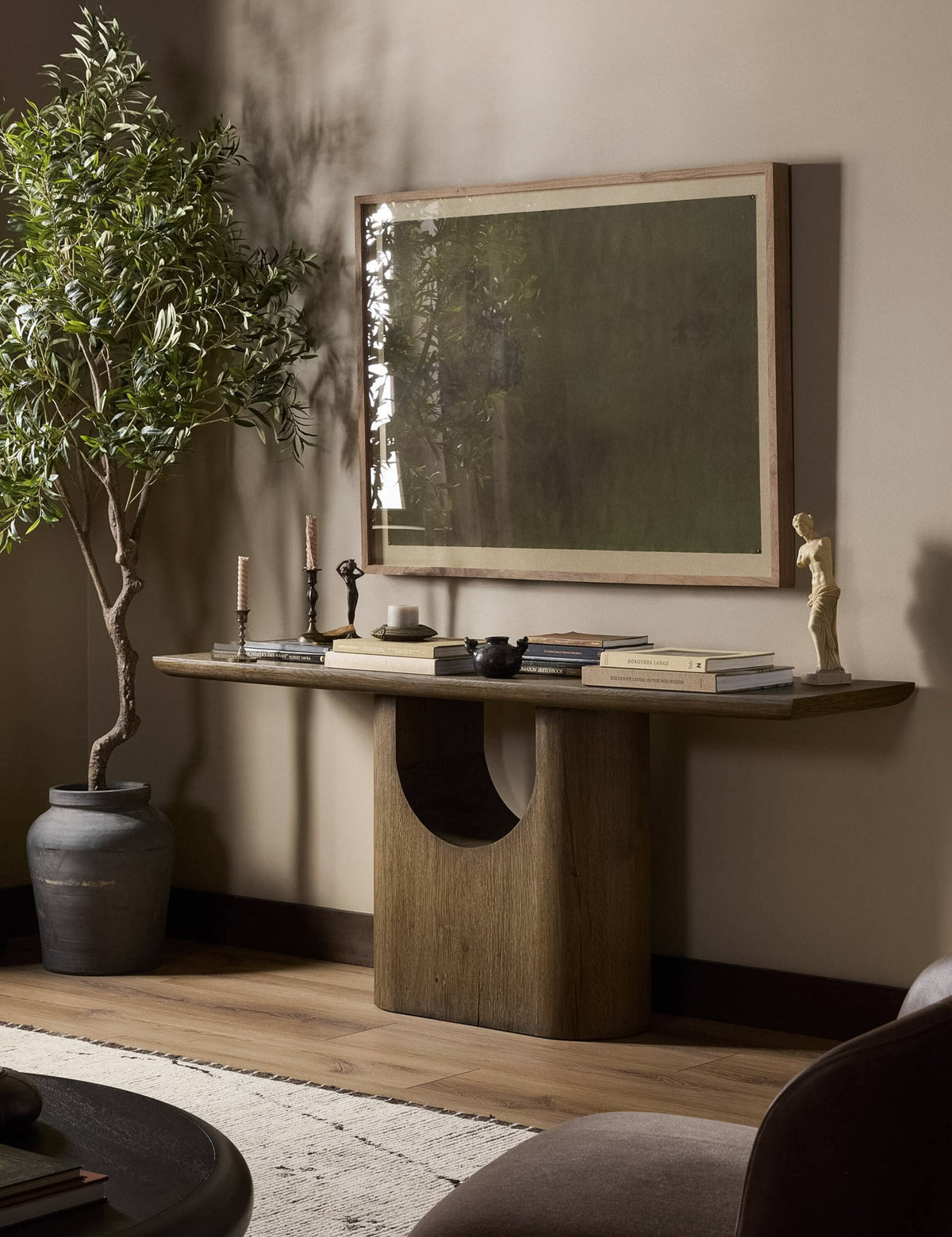 Leda Console Table