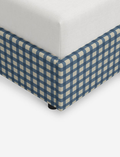 Adara Camelback Bed
