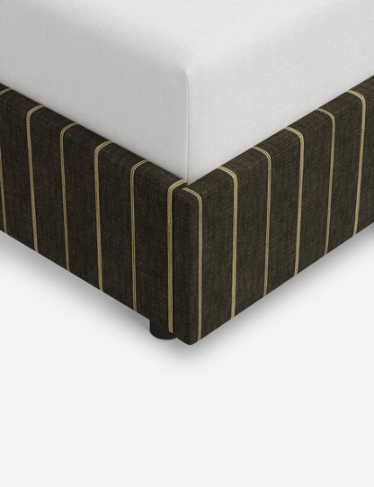 Adara Camelback Bed