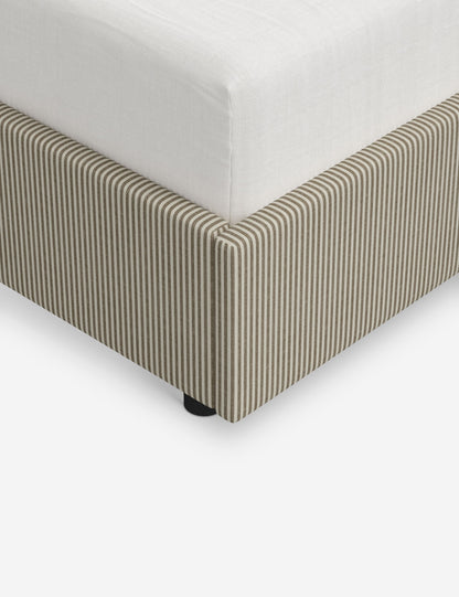 Adara Camelback Bed