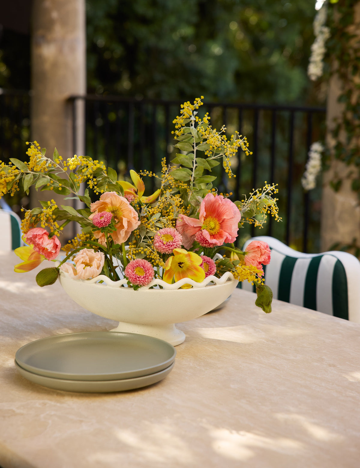 Pedrosa Indoor / Outdoor Centerpiece Bowl