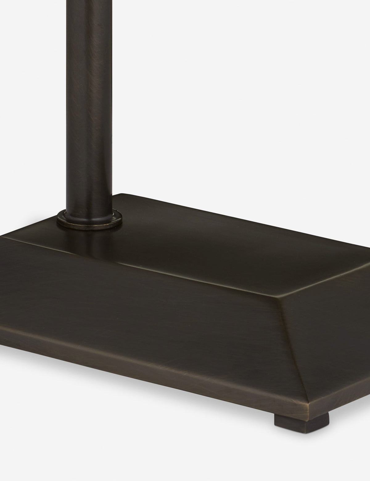 Stern Floor Lamp