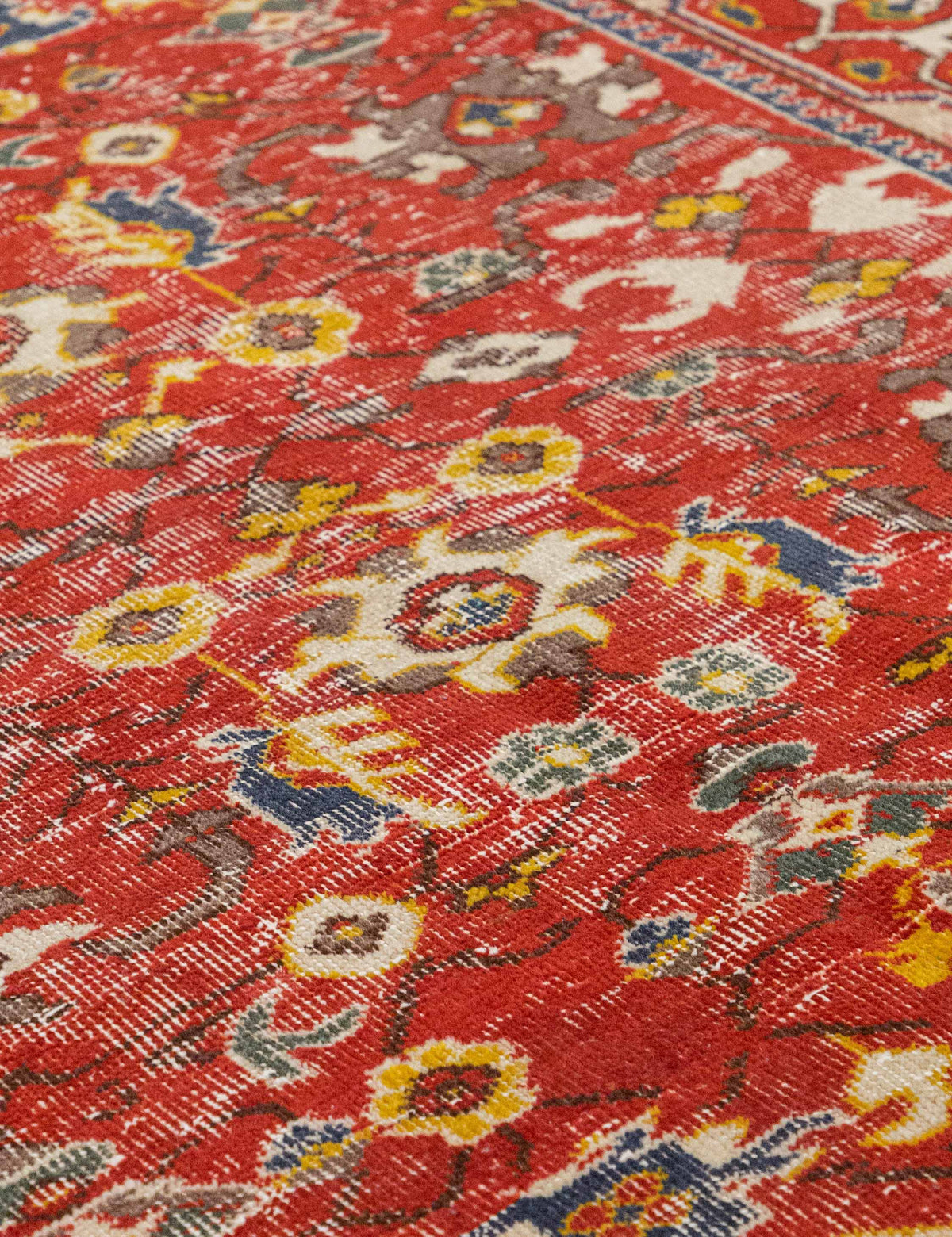 Vintage Turkish Hand-Knotted Wool Rug No. 548, 4'10" x 7'9"