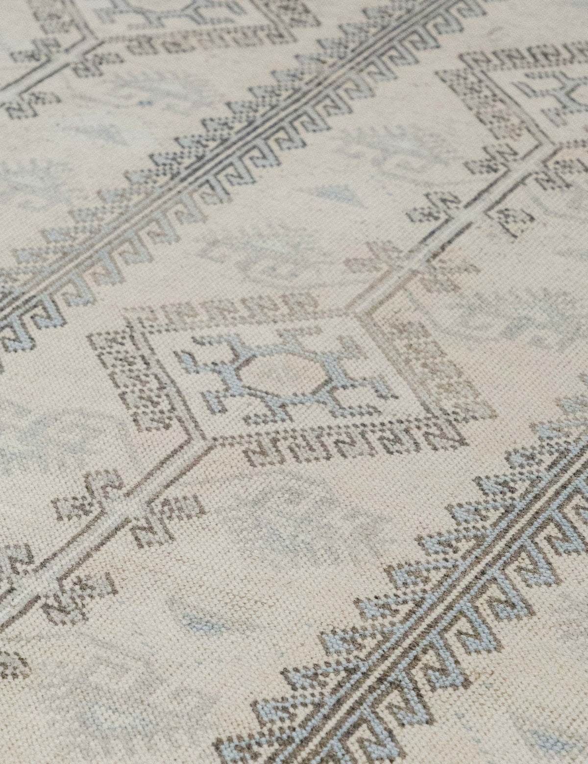 Vintage Turkish Hand-Knotted Wool Rug No. 562, 6'4" x 9'3"