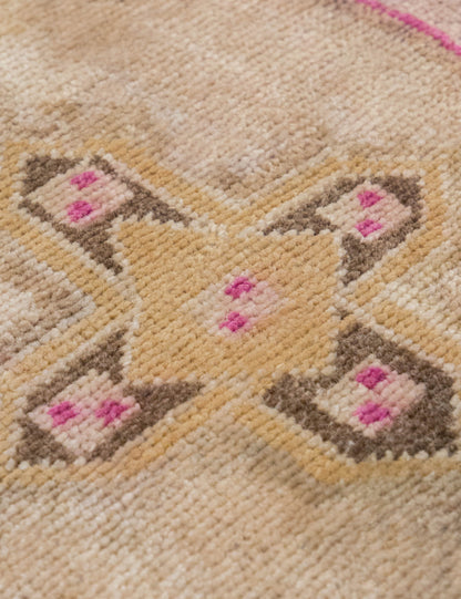 Vintage Turkish Hand-Knotted Wool Mini Rug No. 309, 1'4" x 3'