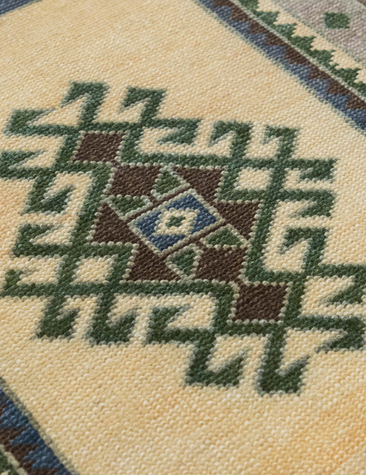 Vintage Turkish Hand-Knotted Wool Mini Rug No. 316, 1'6" x 3'2"