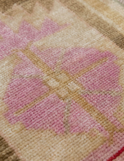 Vintage Turkish Hand-Knotted Wool Mini Rug No. 321, 1'2" x 2'8"