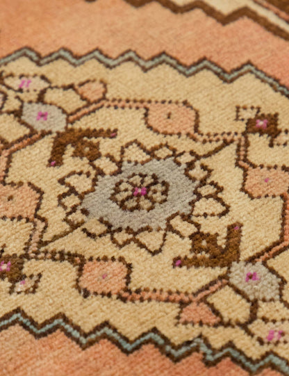 Vintage Turkish Hand-Knotted Wool Mini Rug No. 325, 1'5" x 2'6"