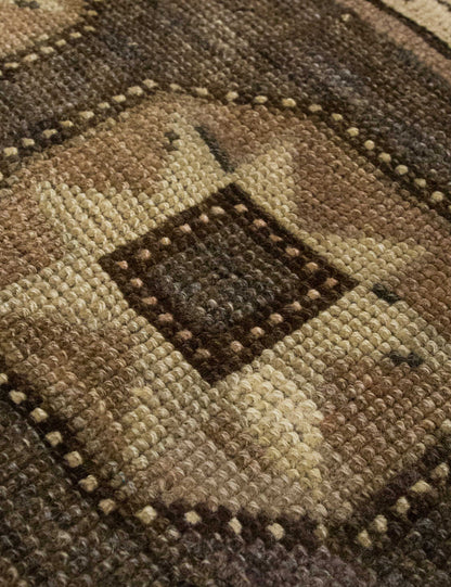 Vintage Turkish Hand-Knotted Wool Mini Rug No. 334, 1'5" x 2'6"
