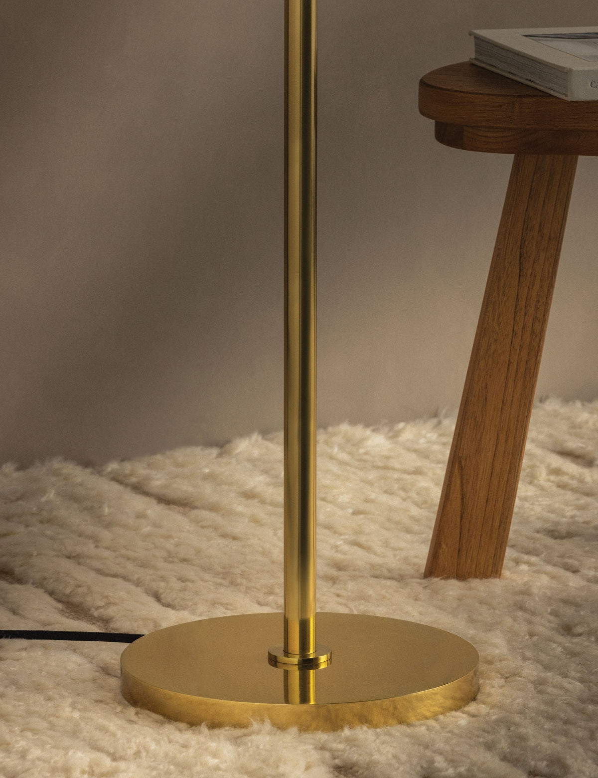 Tompa Floor Lamp