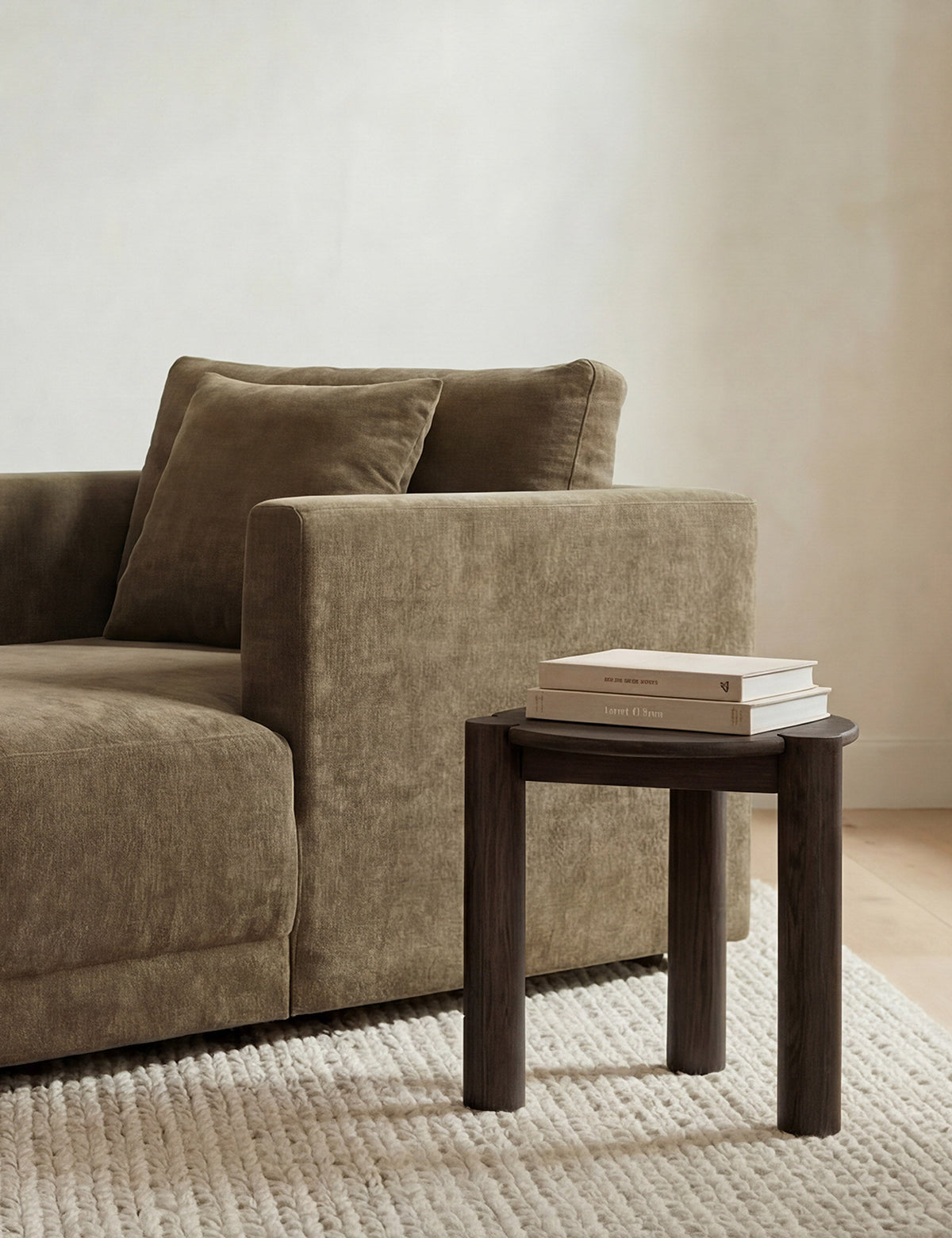 Hillcrest Round Side Table