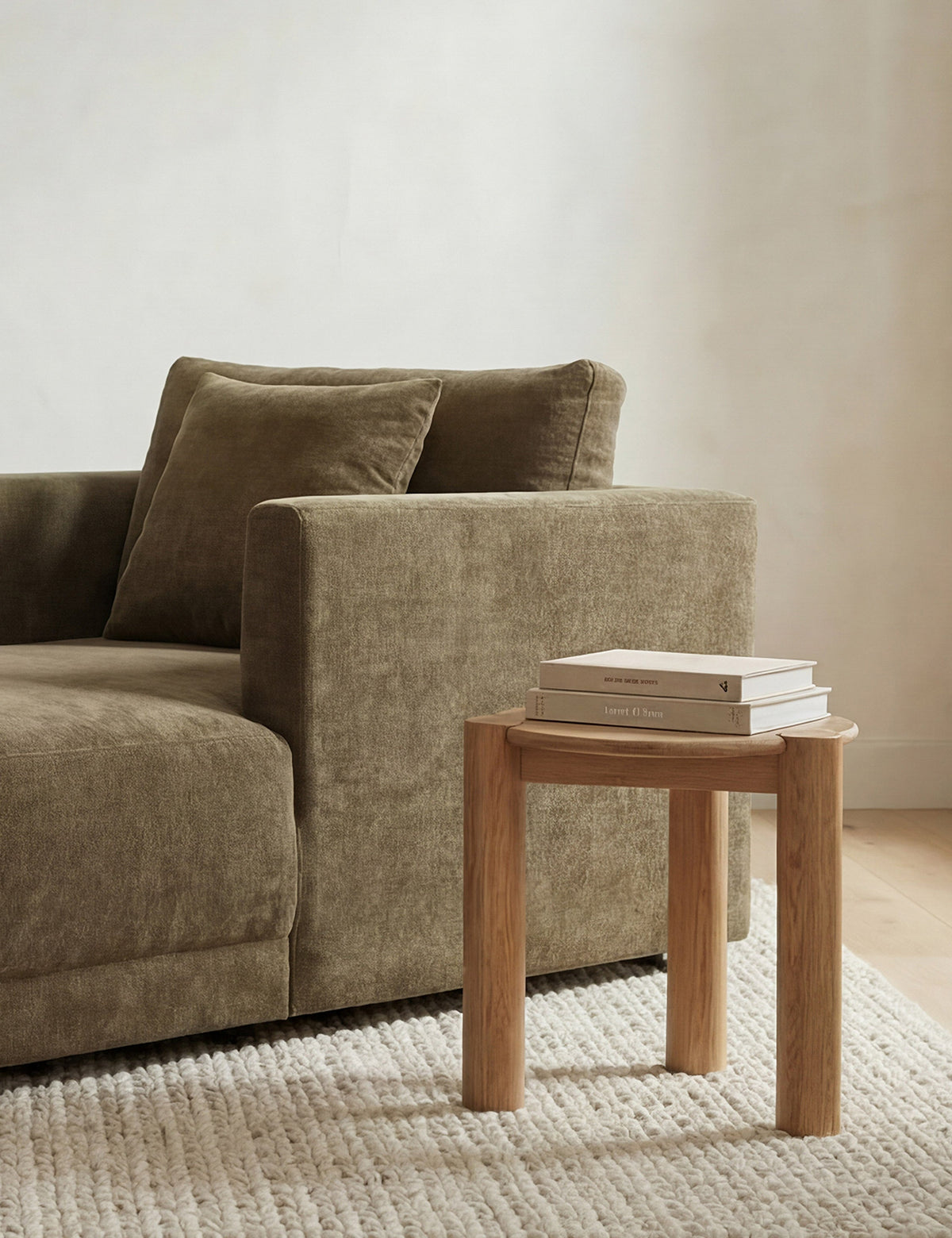 Hillcrest Round Side Table