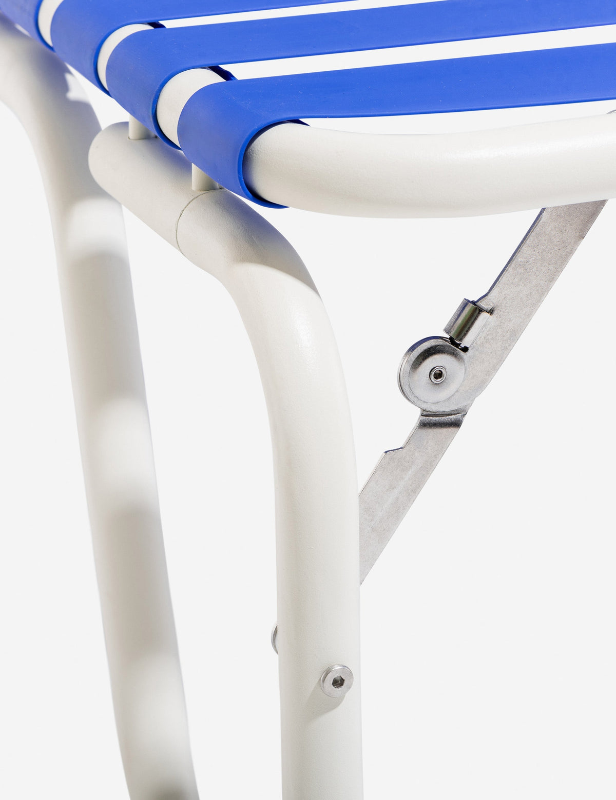 Sunliner Outdoor Chaise by Business & Pleasure Co.