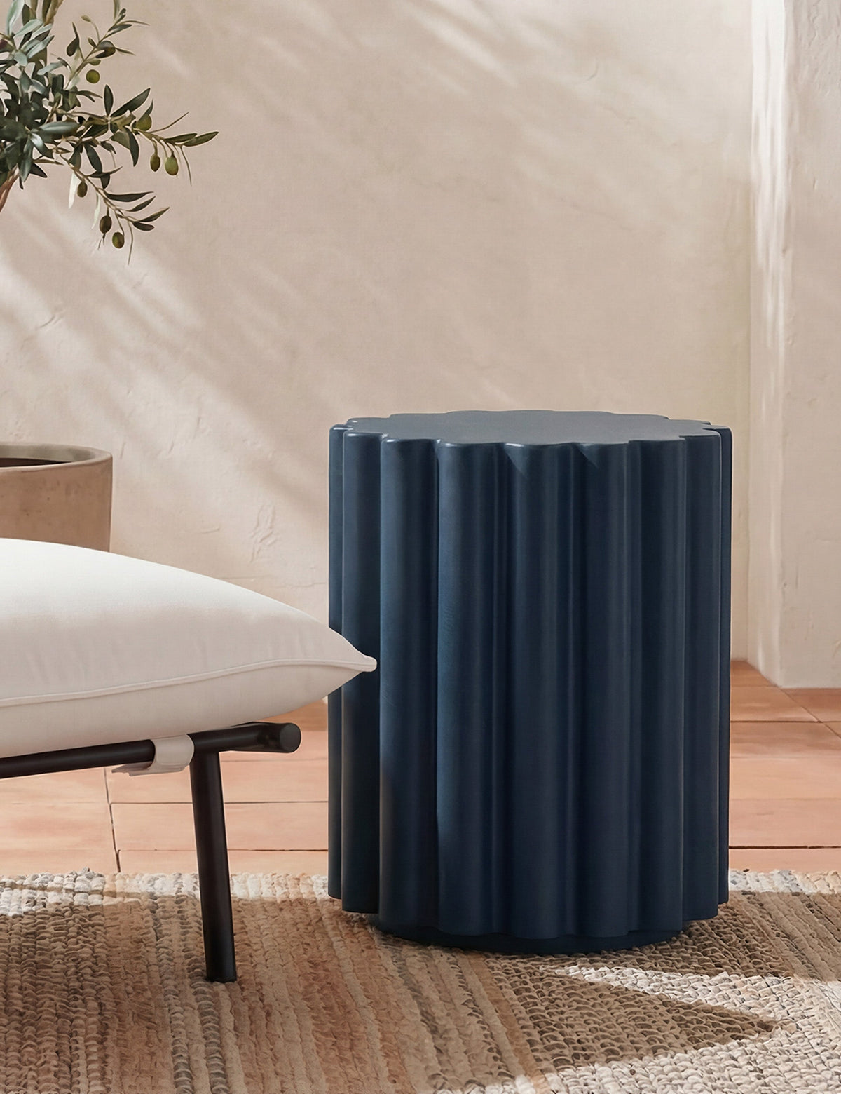 Telford Round Indoor / Outdoor Side Table