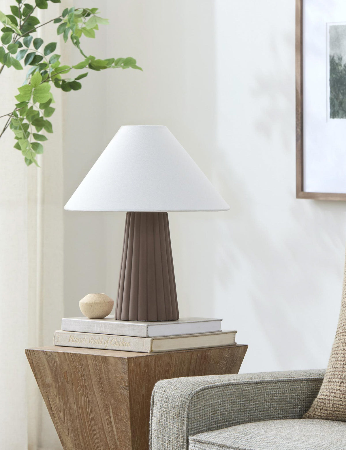 Nese Table Lamp
