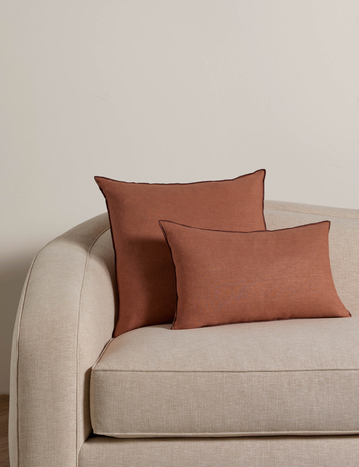 Carys Contrast Linen Pillow