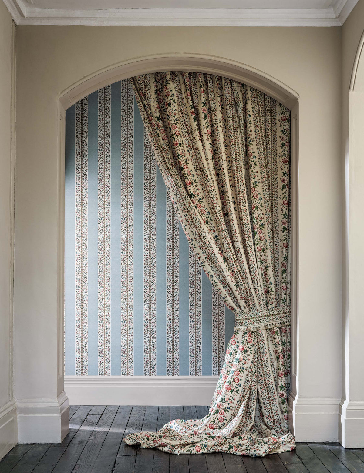Pergola Wallpaper by Sanderson