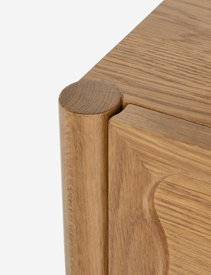 Fontaine Console by Aimee Song