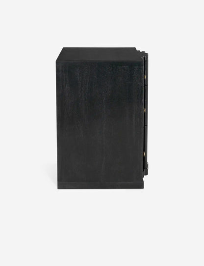 Osanne Dresser