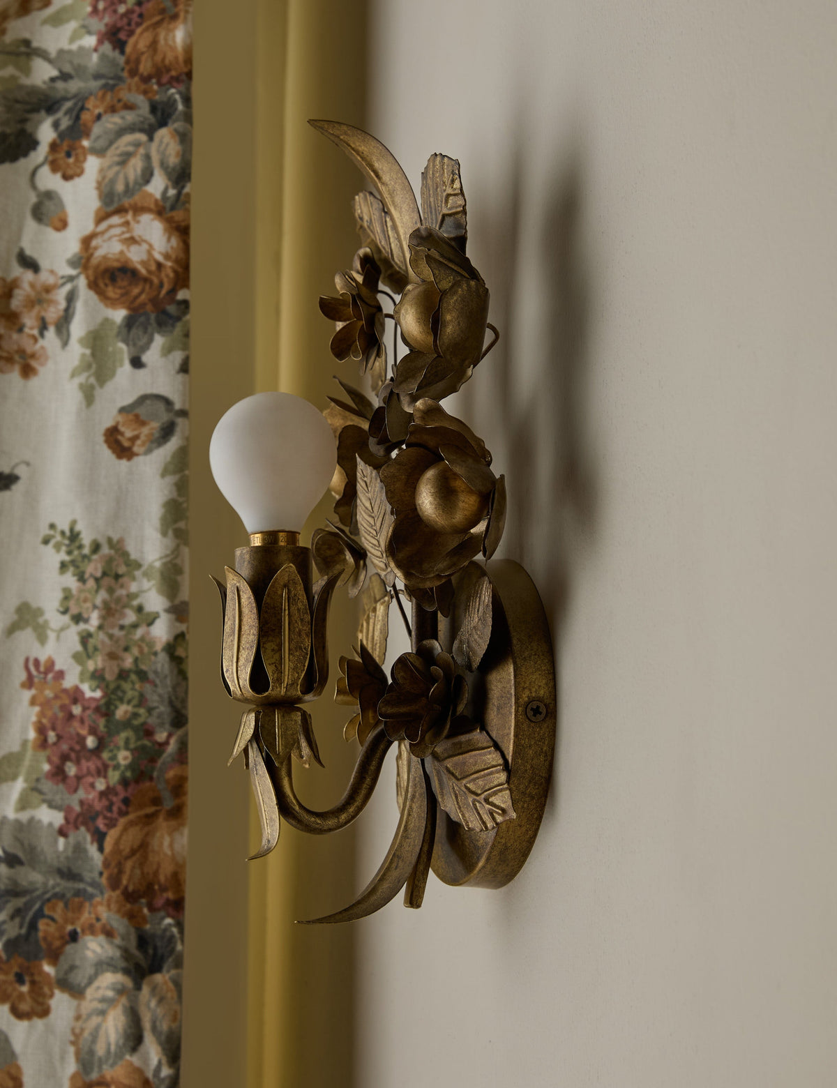 Garda Sconce by Heidi Caillier