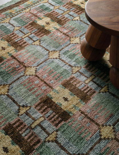Ilse Hand-Knotted Wool Rug