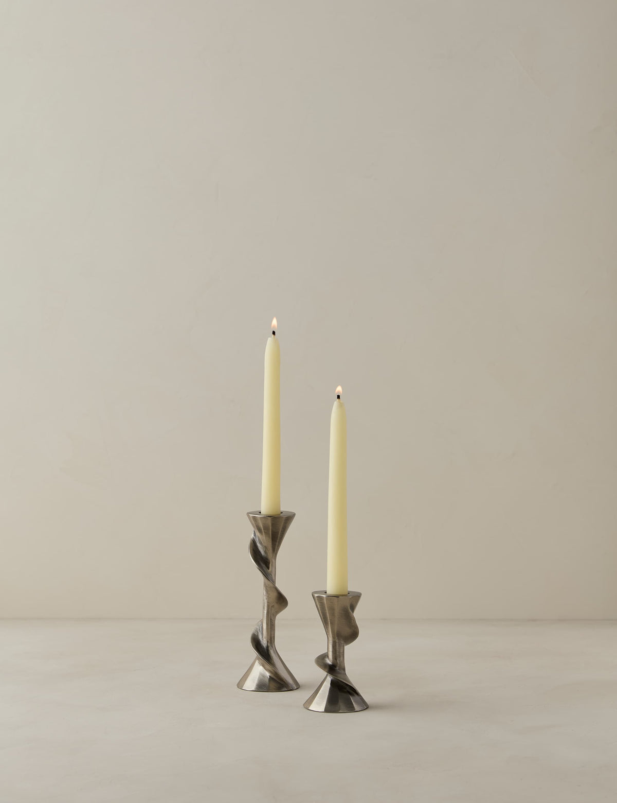 Hasting Candleholder