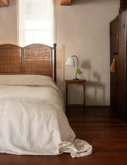 Bonnet Platform Bed