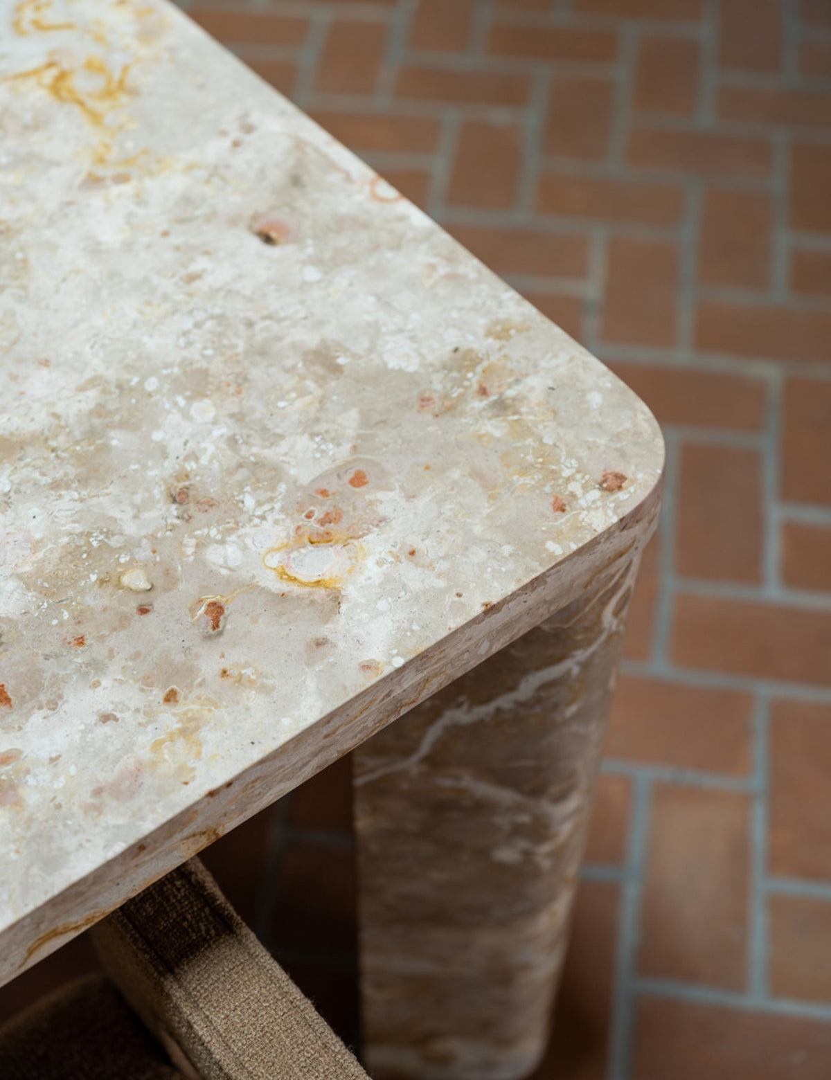 Cato Dining Table