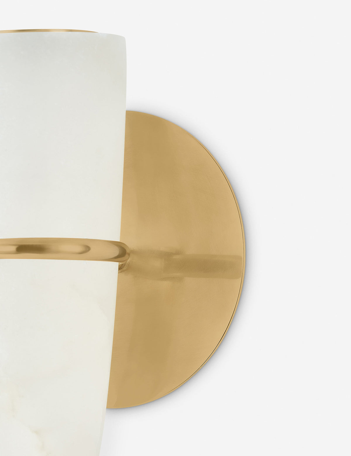 Dakari Sconce