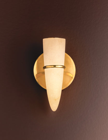 Dakari Sconce