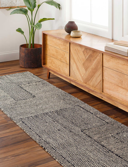 Leota Hand-Tufted Wool Rug