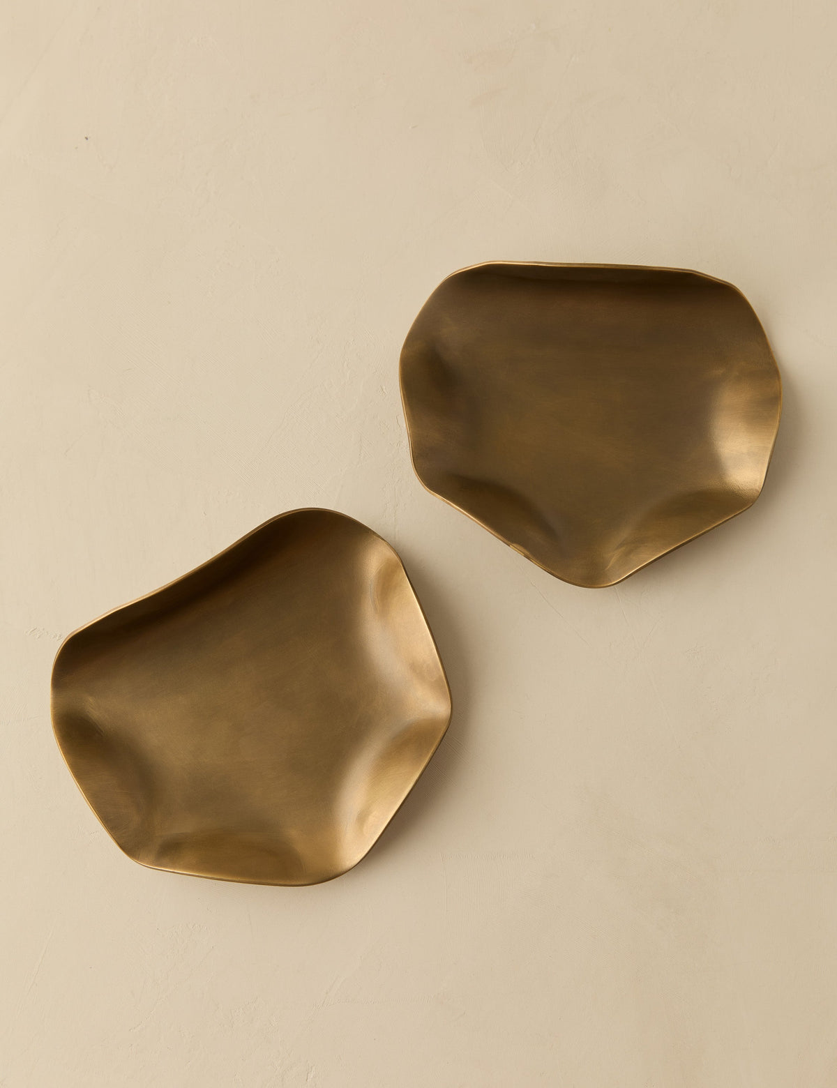 Misla Saucer (set of 2) by dumæ