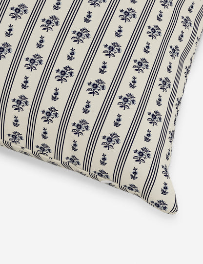 Libby Indoor / Outdoor Pillow