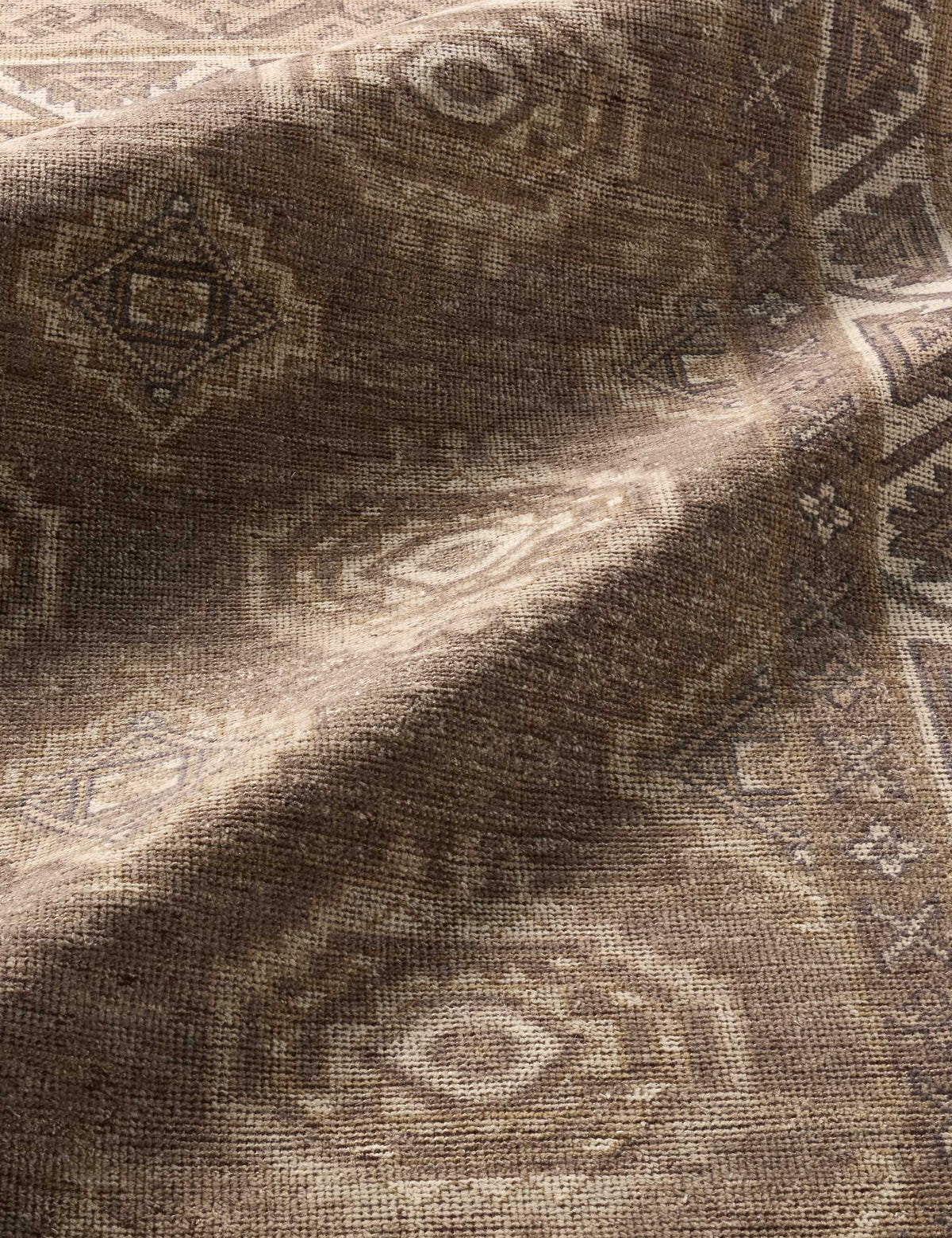 Ramira Hand-Knotted Wool Rug