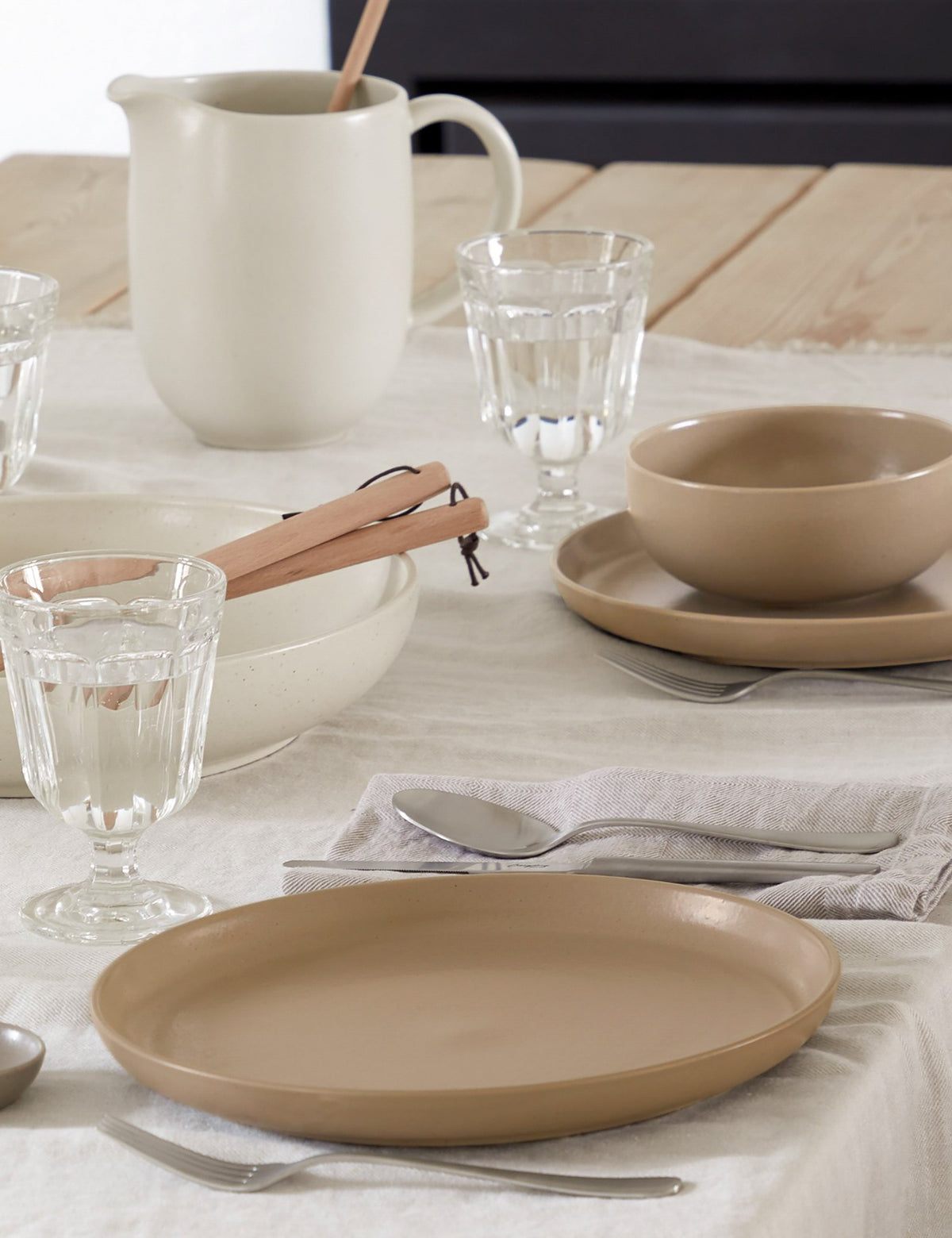 Pacifica Stoneware Dinnerware by Casafina