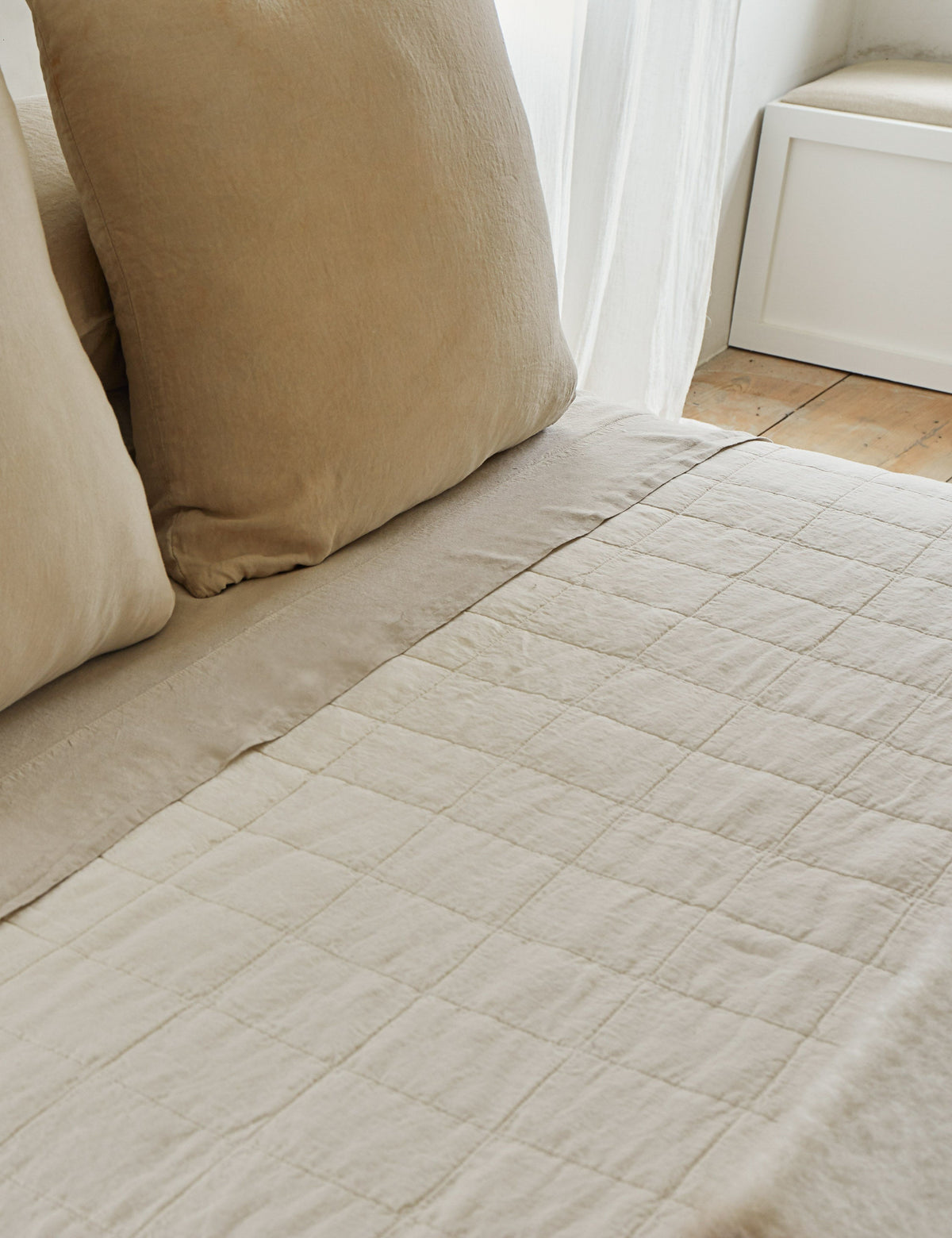 Simple Linen Quilt by Hawkins New York