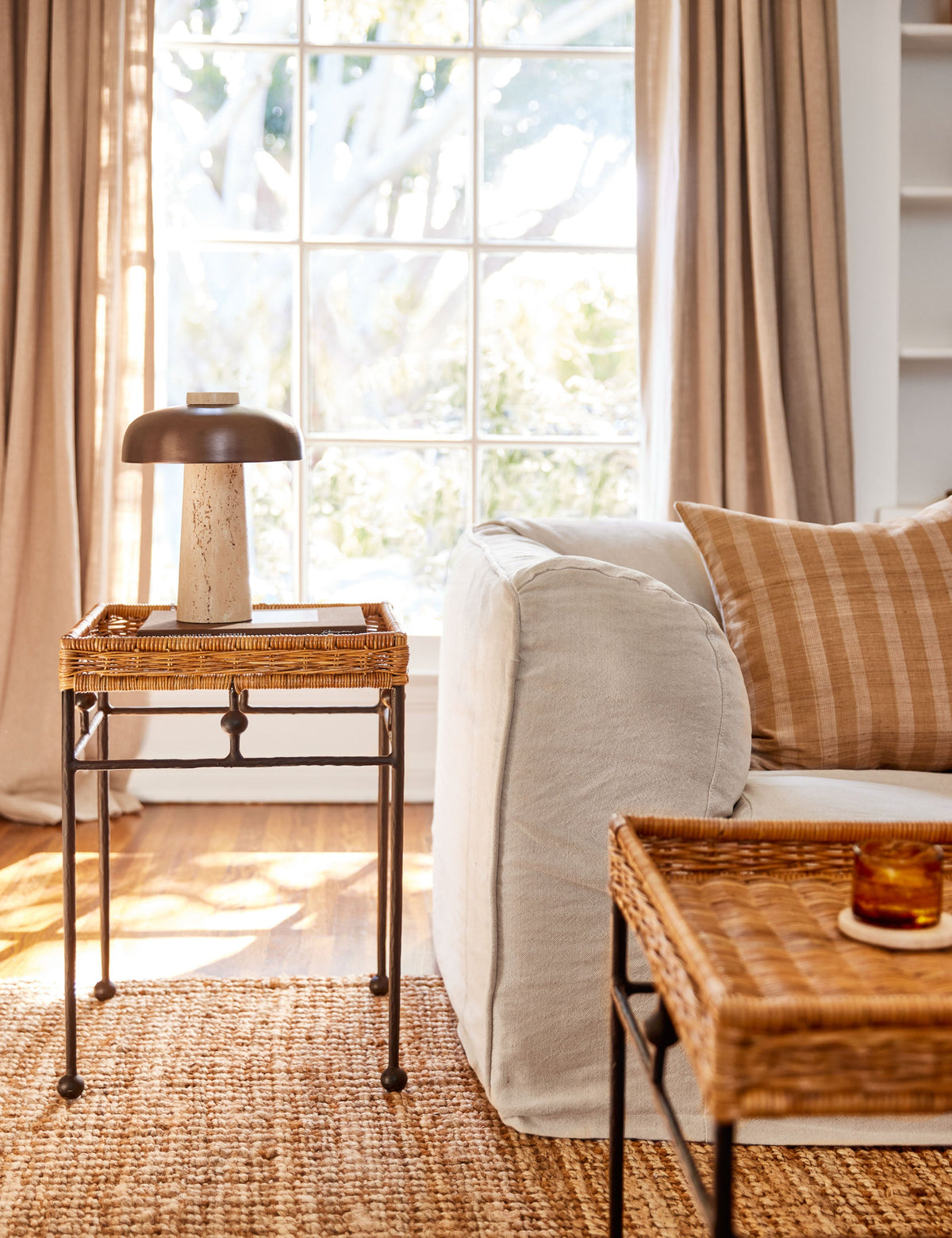Bonnet Indoor / Outdoor Side Table