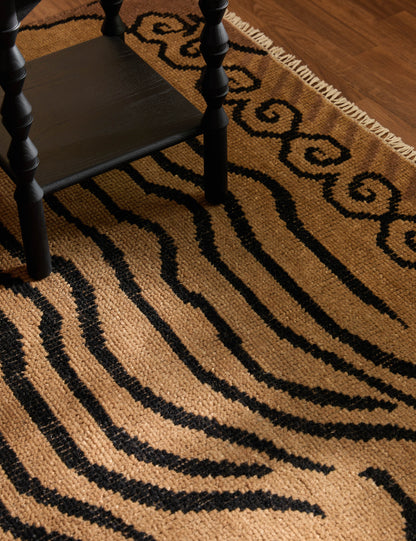 Makeda Hand-Knotted Wool Rug