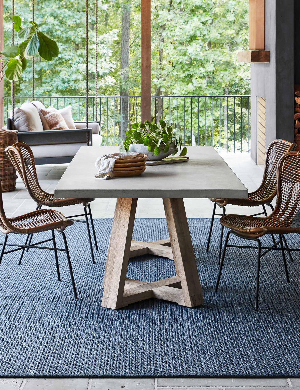Lucy Indoor / Outdoor Handwoven Rug